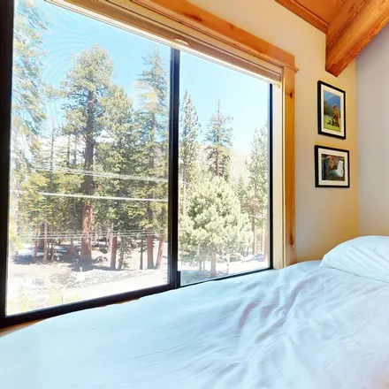 Rent this 5 bed condo on Mammoth Lakes in CA, 93546