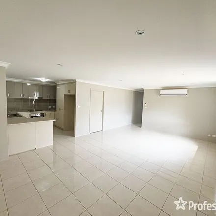 Rent this 4 bed apartment on Lily Close in Kootingal NSW 2352, Australia