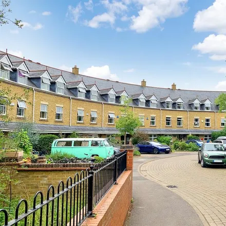 Image 2 - Burgess Mead, Oxford, OX2 6XP, United Kingdom - Townhouse for rent