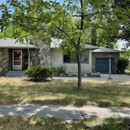 Buy this 4 bed house on 2835 5th Avenue in Scottsbluff, NE 69361