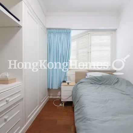 Image 4 - China, Hong Kong, Hong Kong Island, Sheung Wan, Robinson Road 62B - Apartment for rent