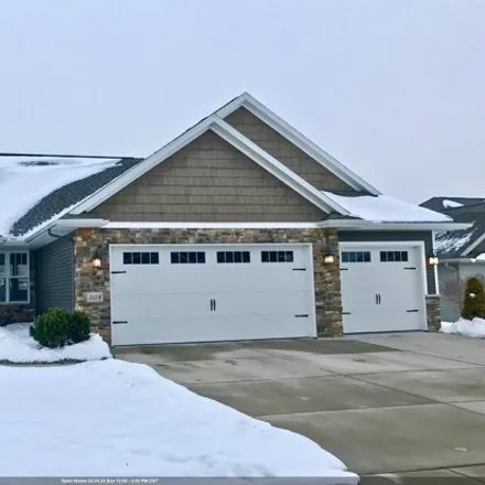 Image 1 - 1618 Steiner Lane, Howard, WI 54313, USA - House for sale