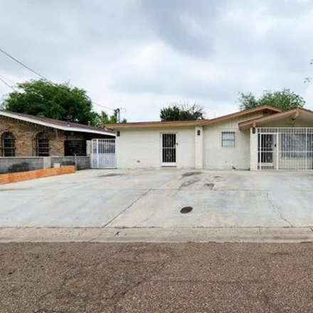 Rent this 4 bed house on 374 East Cherry Lane in Laredo, TX 78041