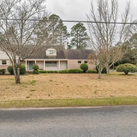 Buy this 4 bed house on 1594 Highland Avenue in Dublin, GA 31021