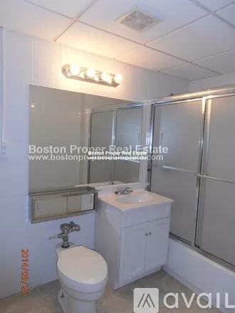 Image 3 - 62 Boylston St, Unit 411K - Apartment for rent