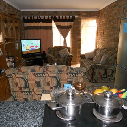 Rent this 3 bed townhouse on unnamed road in Hermanstad, Pretoria