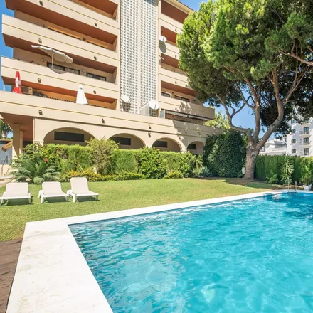 Buy this 2 bed apartment on 29660 Marbella