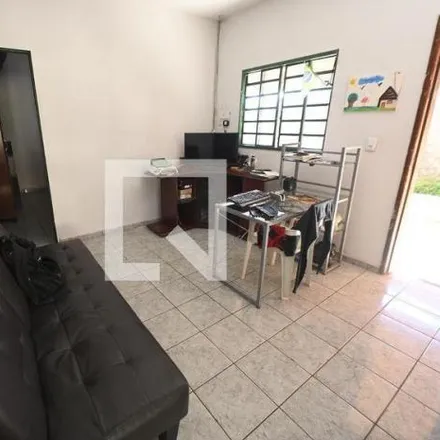 Rent this 3 bed house on Rua 2 in Vila Jardim Vitória, Goiânia - GO