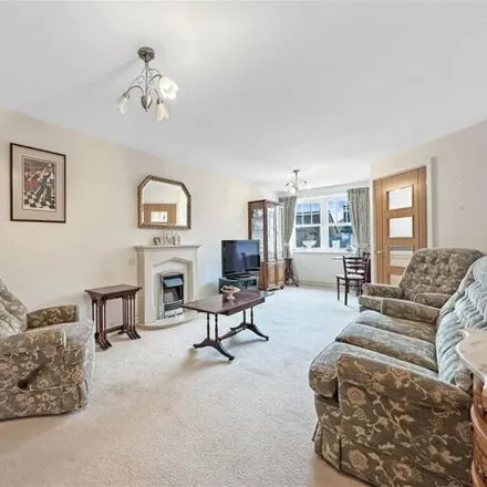 Image 4 - High Street, Ivy Chimneys, CM16 4BA, United Kingdom - Apartment for sale