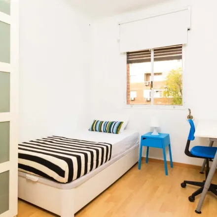 Rent this 1 bed apartment on Calle de Palos de la Frontera in 19, 28045 Madrid