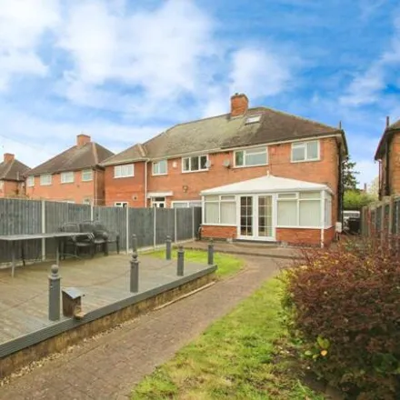 Buy this 3 bed duplex on Egerton Avenue in Leicester, LE4 0DL
