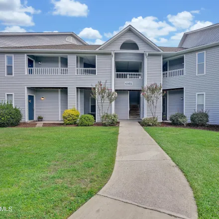 Buy this 2 bed condo on 4162 Breezewood Drive in Echo Farms, Wilmington
