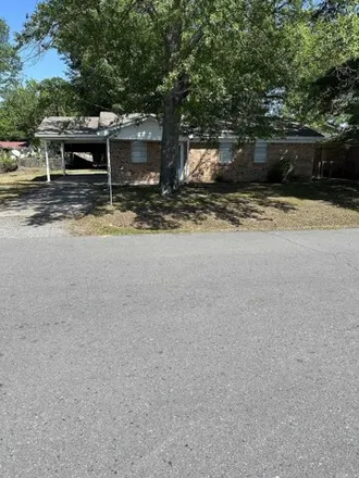 Buy this 3 bed house on 2666 South Catalpa Street in Pine Bluff, AR 71603