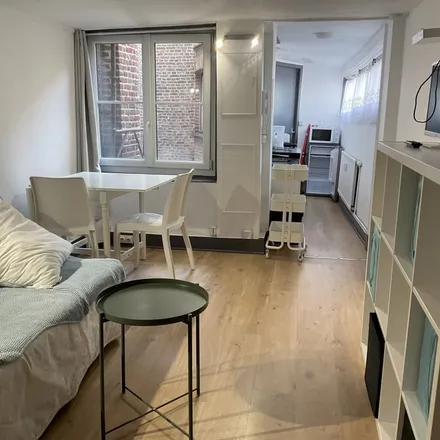 Image 3 - Pont de Fives, 59000 Lille, France - Apartment for rent