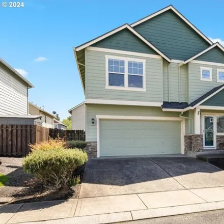 Buy this 3 bed house on 983 Northwest 2nd Avenue in Canby, OR 97013