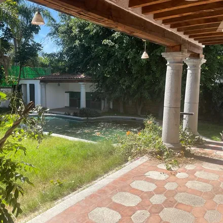 Buy this studio house on Avenida Sumiya in Fraccionamiento Sumiya, 62564 Cuernavaca