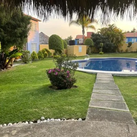 Rent this 3 bed house on Avenida de los Encinos in Lomas de Ahuatlán, 62130 Tetela Del Monte
