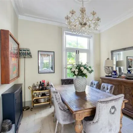 Image 7 - 8 Honiton Road, London, NW6 6QE, United Kingdom - Townhouse for sale