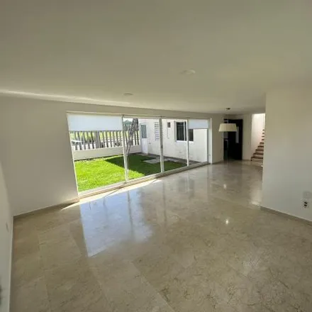 Rent this 3 bed house on unnamed road in 52148 Metepec, MEX