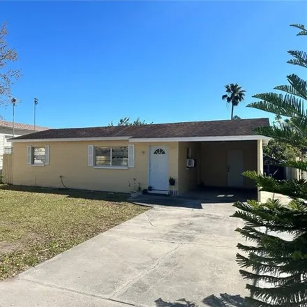 Buy this 2 bed house on 1346 Skyview Boulevard in Polk County, FL 33801