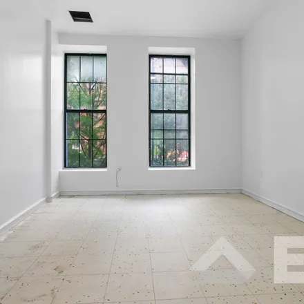 Image 7 - 270 Malcolm X Boulevard, New York, NY 11233, USA - Apartment for rent
