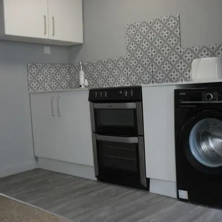 Image 3 - Piccadilly Street, Tunstall, ST6 5AE, United Kingdom - Apartment for rent