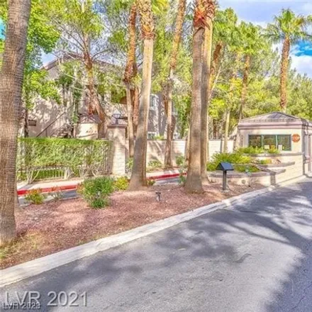 Image 4 - Redwood Street, Spring Valley, NV 89118, USA - Condo for sale