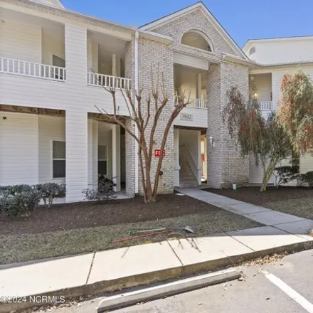 Buy this 2 bed condo on 3999 Botsford Court in Wilmington, NC 28412