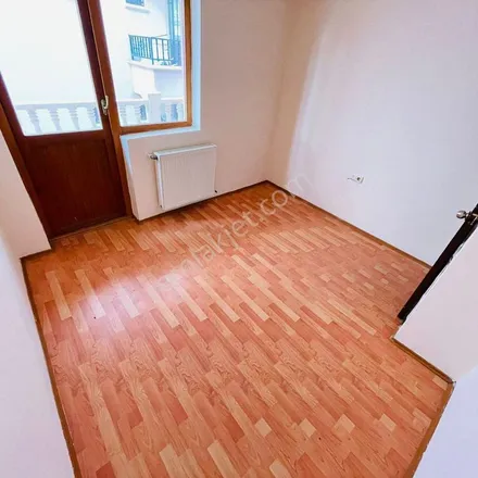 Rent this 3 bed apartment on Şht. Nursil Bektaşoğlu Sokak in 06300 Keçiören, Turkey
