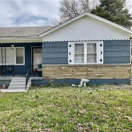 Buy this 3 bed house on 7257 Wabash Avenue in Kansas City, MO 64132