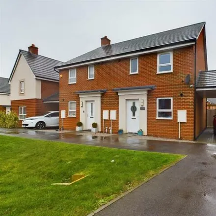 Buy this 3 bed duplex on Coronet Road in Buckinghamshire, HP22 7BY