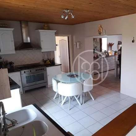 Image 3 - Voix Communale de Civray à Saint-Saviol, 86400 Civray, France - House for sale