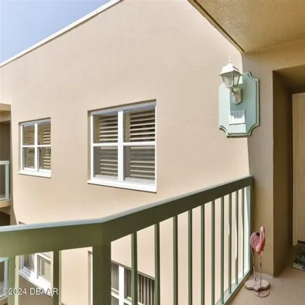 Buy this 3 bed condo on 4 Oceans West Boulevard in Daytona Beach Shores, Volusia County