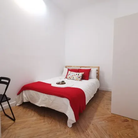 Rent this 12 bed room on Calle Preciados in 42, 28013 Madrid