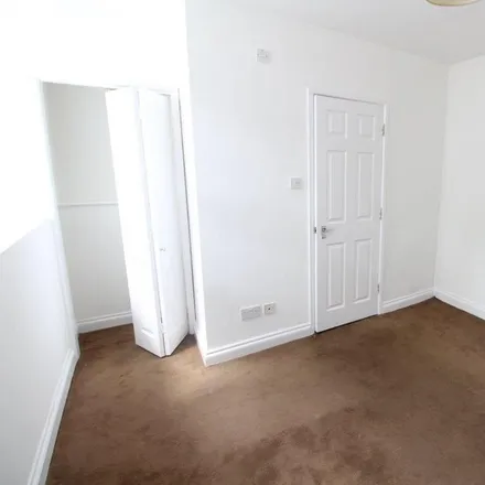 Image 6 - Buxton Road, Luton, LU1 1RE, United Kingdom - Apartment for rent