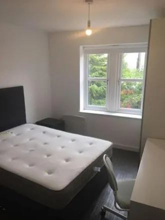 Rent this 5 bed apartment on University of Leeds in Hyde Street, Leeds