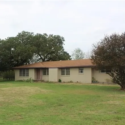 Buy this 3 bed house on 119 North Railroad Street in Riesel, McLennan County