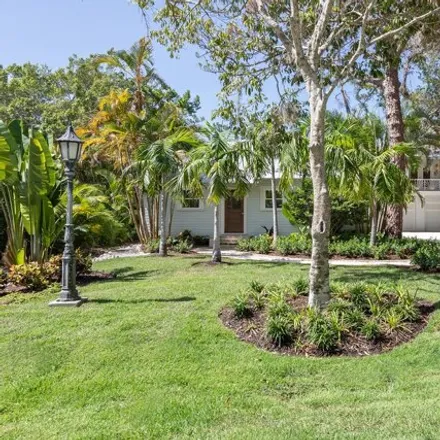 Buy this 2 bed house on 798 Eagle Point Drive in Venice, FL 34285