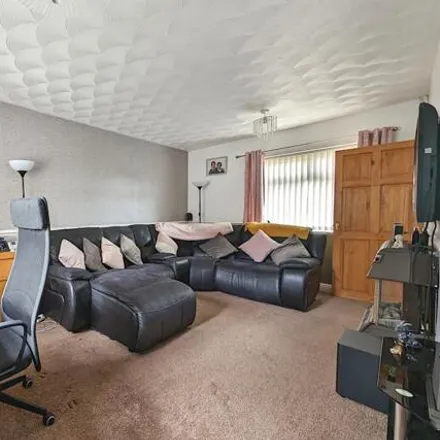 Image 2 - Atlantic Road, Sheffield, South Yorkshire, S8 7gq - House for sale
