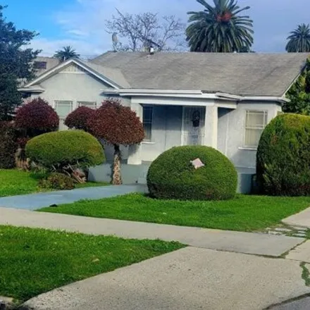 Buy this 3 bed house on 2612 South Rimpau Boulevard in Los Angeles, CA 90016