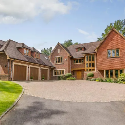 Rent this 6 bed house on Mill Lane in Chalfont St Giles, HP8 4NX