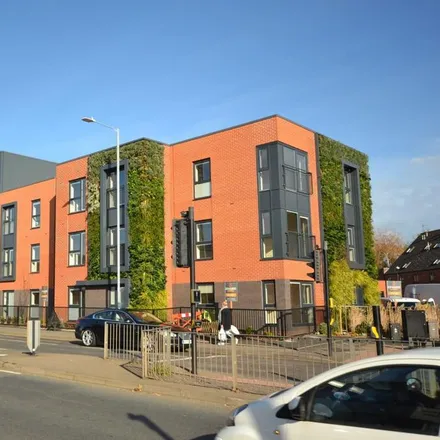 Rent this 2 bed apartment on A3400 in Stratford-upon-Avon, CV37 6UE