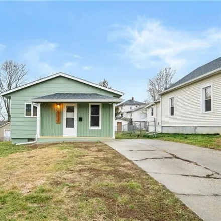 Buy this 2 bed house on 3130 4th Street in Des Moines, IA 50313