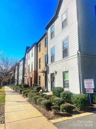 Rent this 3 bed townhouse on 1526 Kee Court in Charlotte, NC 28203