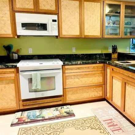 Rent this 3 bed townhouse on 597 Keolu Drive in Kailua, HI 96734