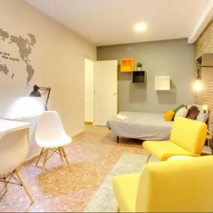 Rent this 18 bed apartment on The Barber Job in Carrer del Torrent de l'Olla, 6