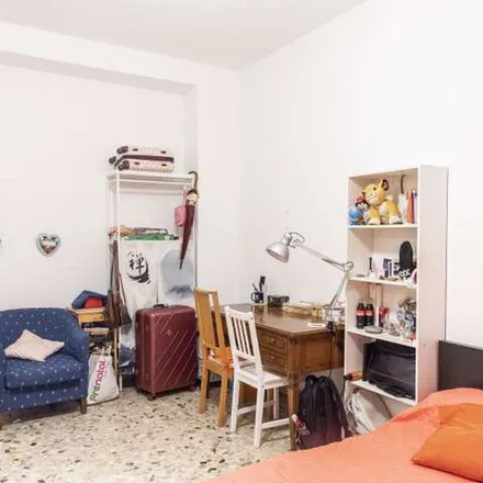 Image 2 - Minimarket, Viale di Trastevere, 00153 Rome RM, Italy - Apartment for rent
