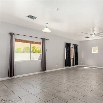 Image 9 - 709 Horse Stable Avenue, North Las Vegas, NV 89081, USA - House for sale