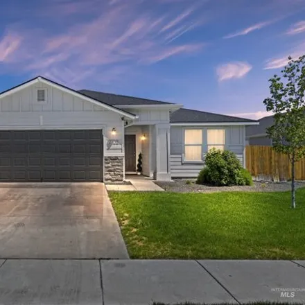 Buy this 3 bed house on East Willard Drive in Nampa, ID 83867