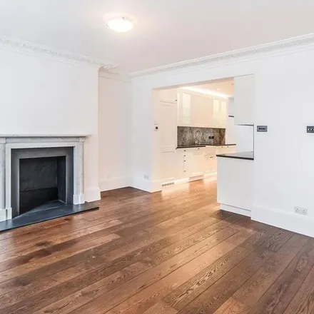 Rent this 4 bed apartment on 34 Bedford Gardens in London, W8 7LN